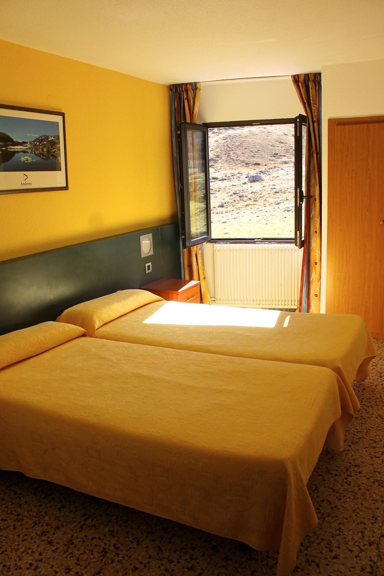 Avanti Hotel Pas de la Case