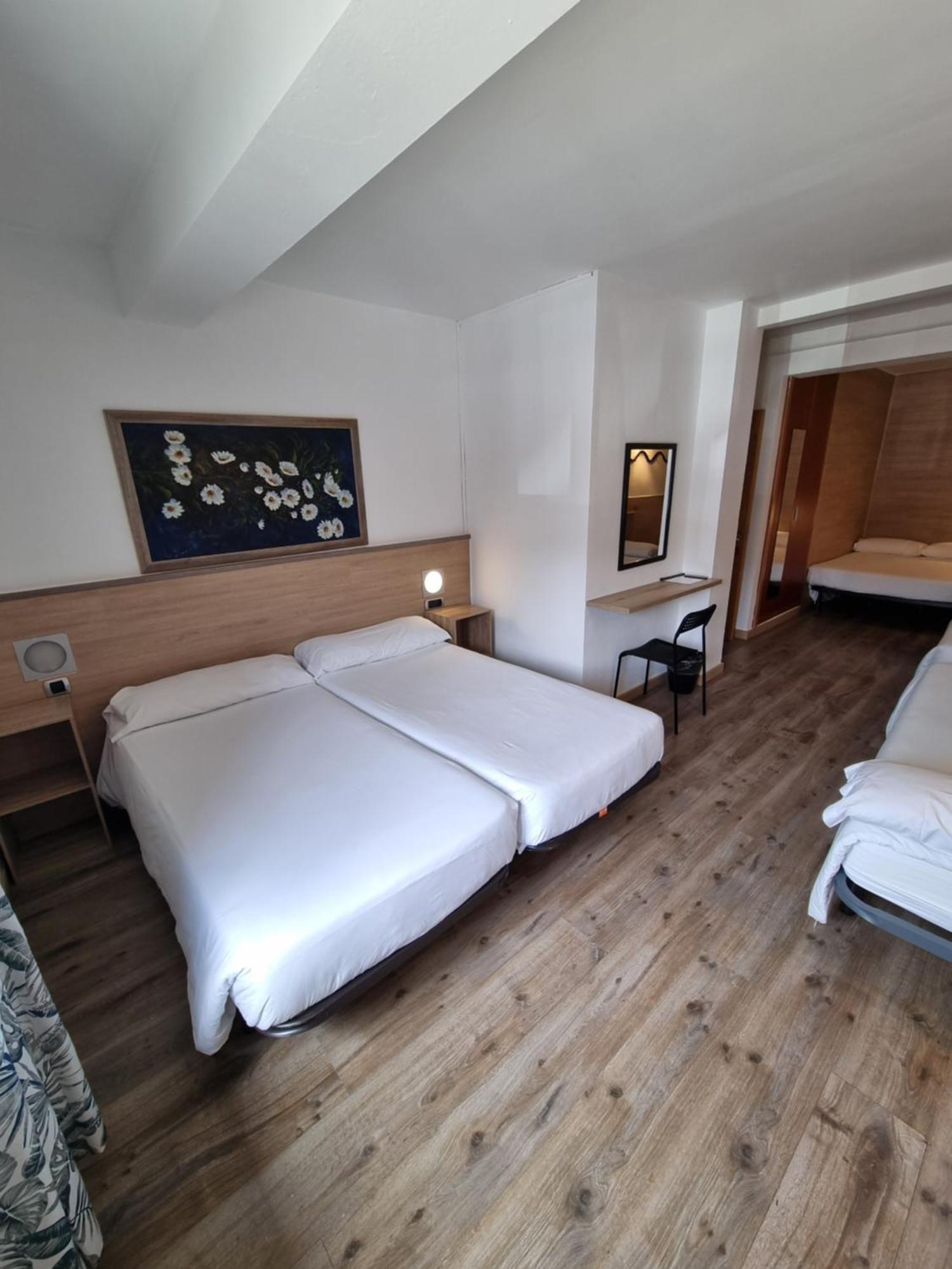 Avanti Hotel Pas de la Case